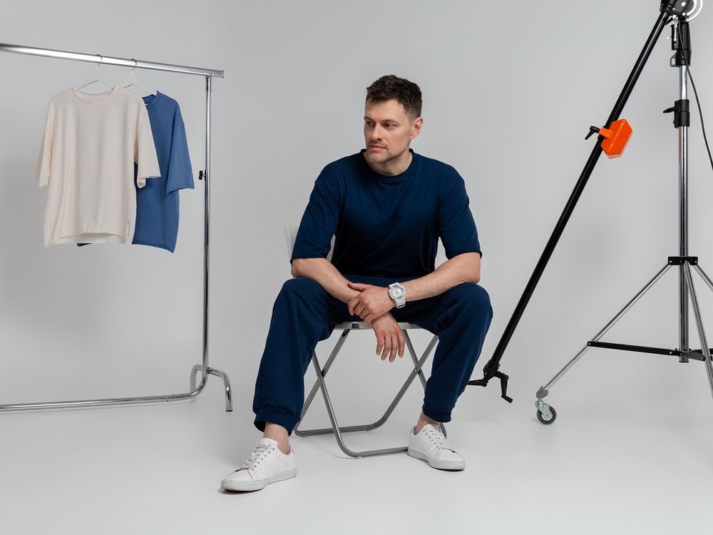 Футболка оверсайз Vozduh 2.0, темно-синяя — изображение 8