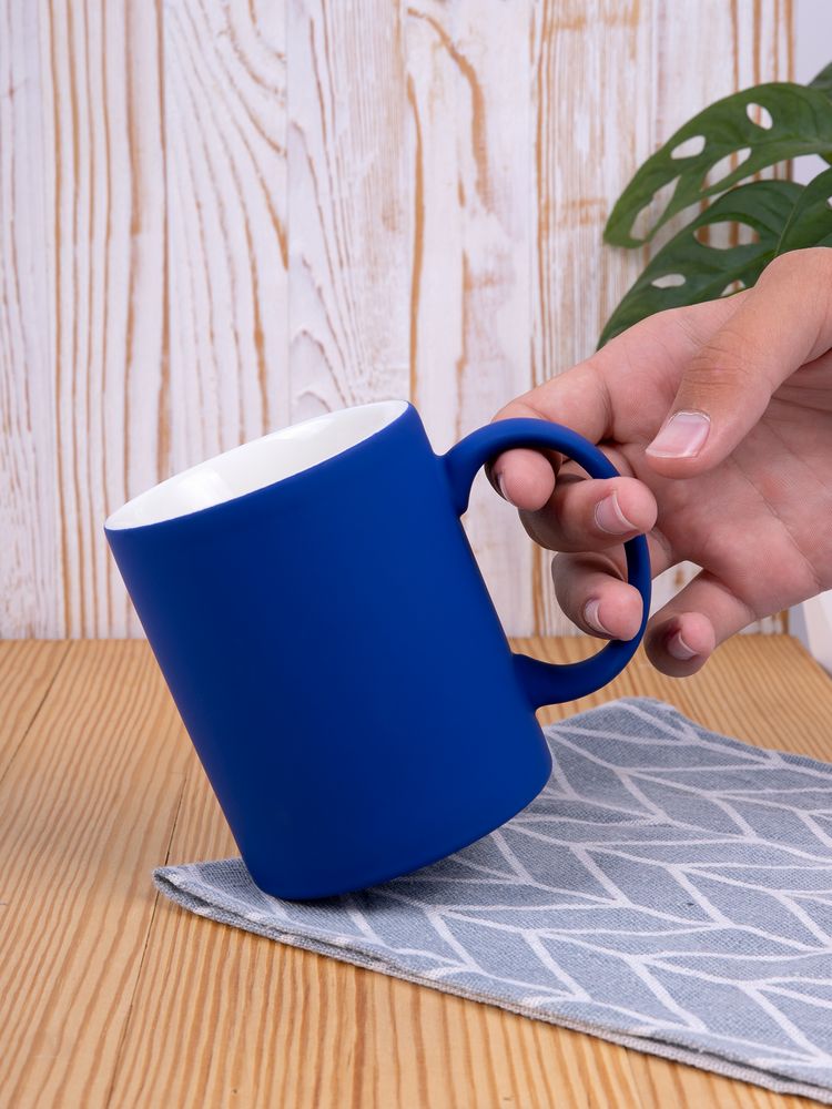 Кружка Promo Soft c покрытием софт-тач, синяя — изображение 4