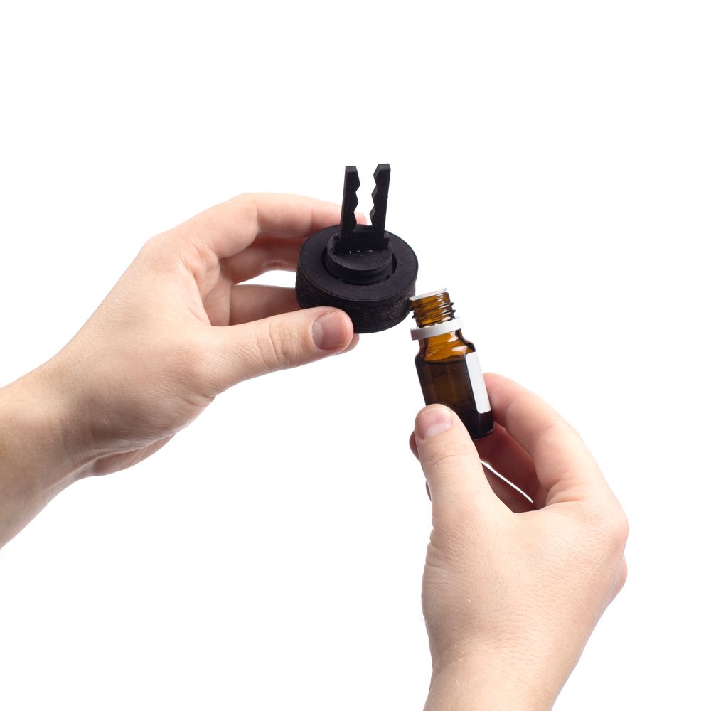 Ароматизатор в машину Sentir Deflector, черный, табак и ваниль — изображение 3