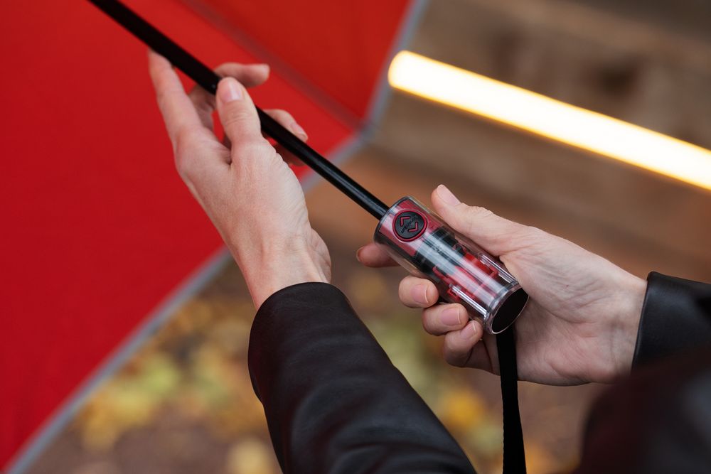 Зонт наоборот складной Futurum, красный — изображение 9