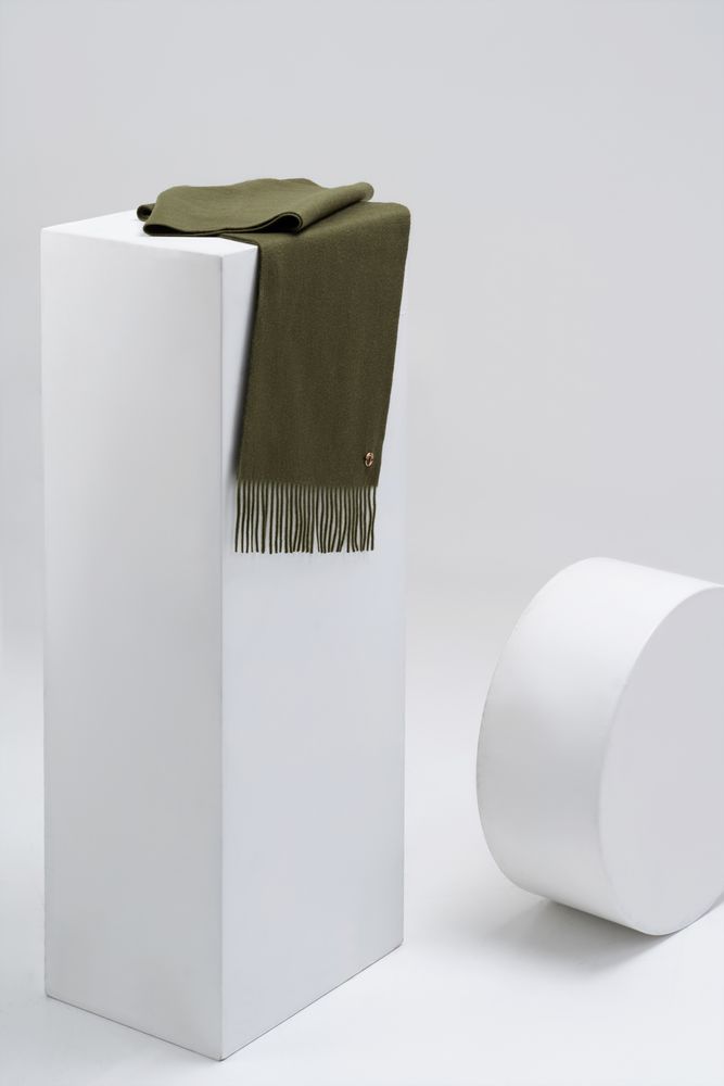 Шарф Graceful, зеленый (оливковый) — изображение 11