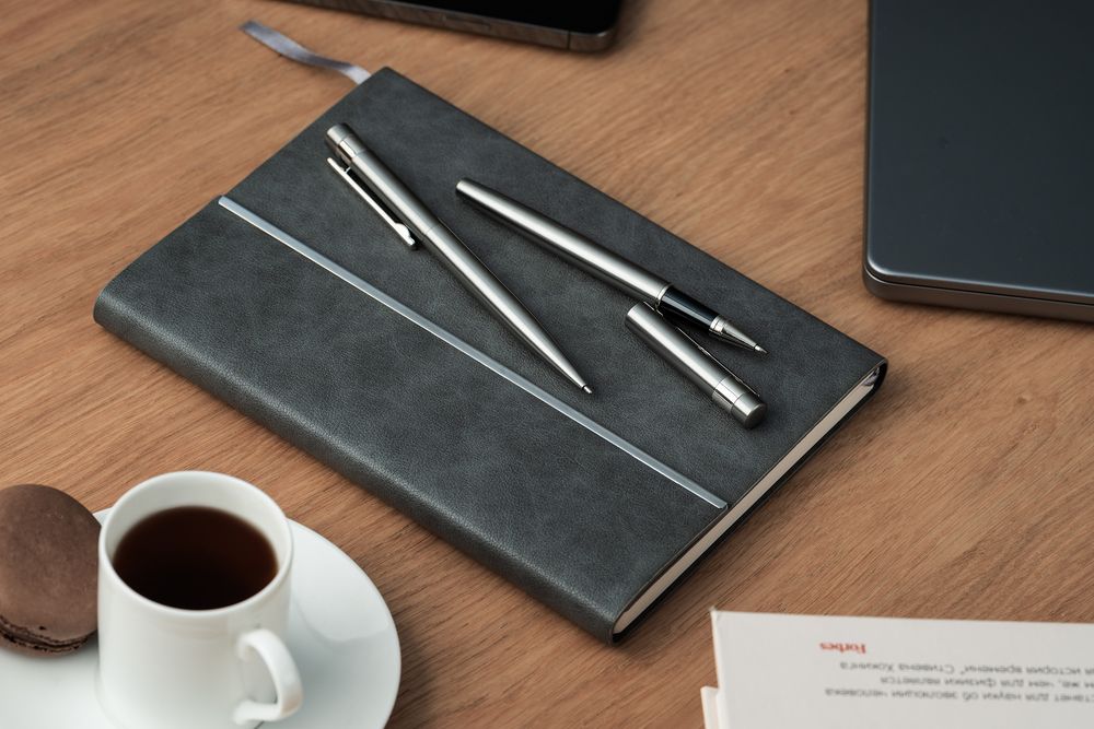 Ежедневник Petrus Flap, недатированный, серый — изображение 9