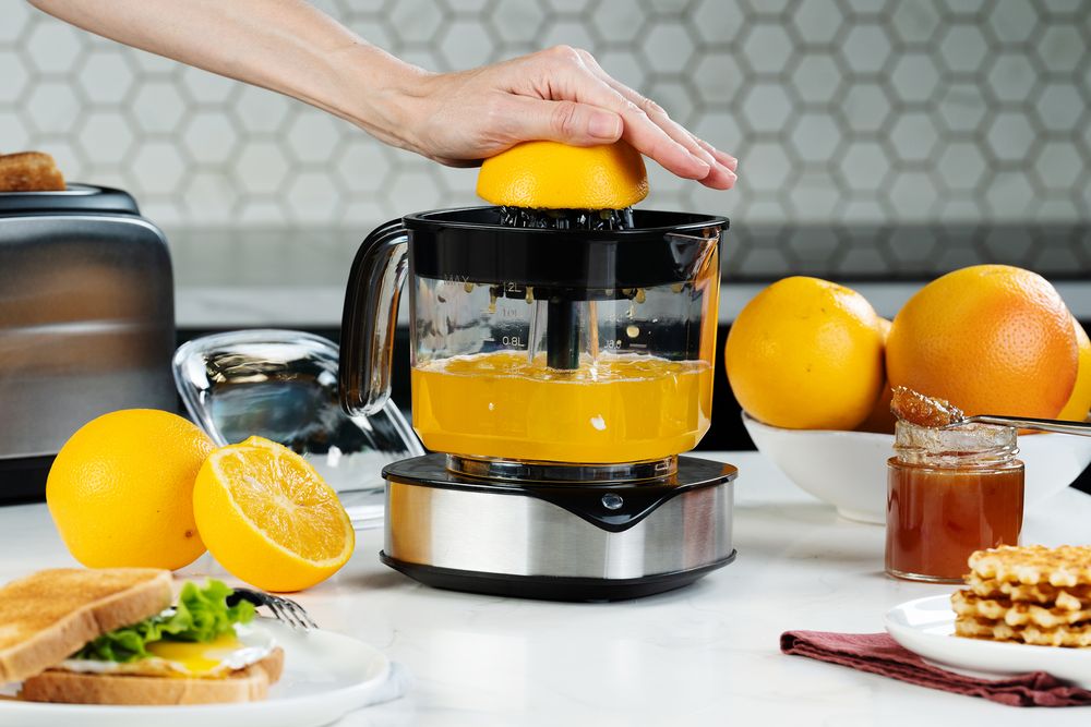 Электрическая соковыжималка для цитрусовых Source Force, серебристо-черная — изображение 4