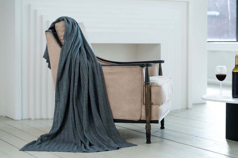 Плед Pluma, темно-серый (графит) — изображение 7