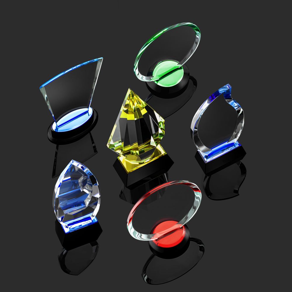 Награда Neon Emerald, в подарочной коробке — изображение 5