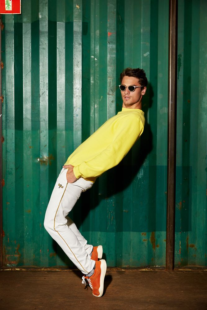 Толстовка ID.002 красная — изображение 7