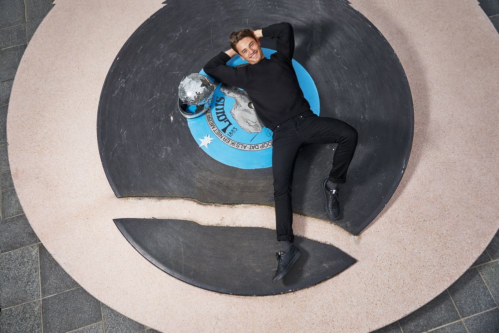 Толстовка ID.002 ярко-синяя — изображение 7