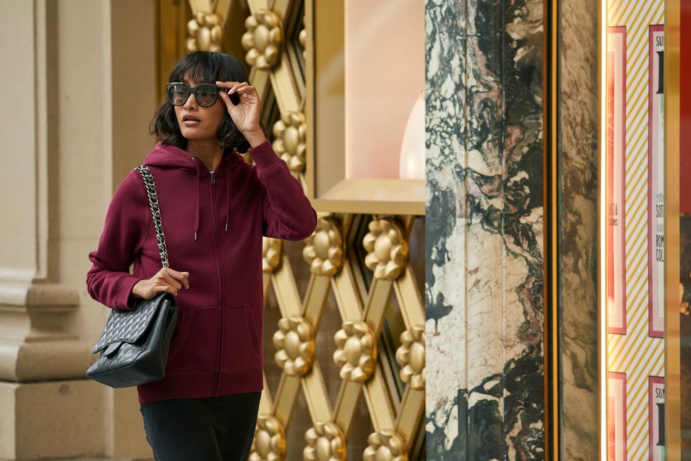 Толстовка на молнии с капюшоном женская Queen, темно-серая — изображение 6