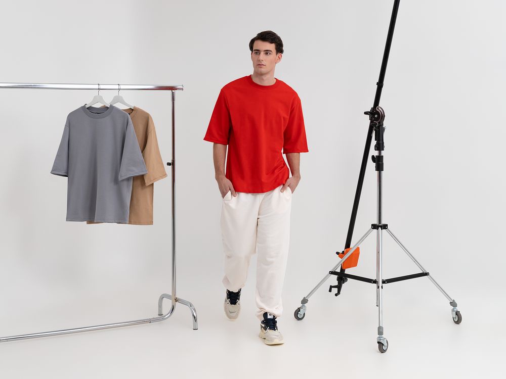 Футболка оверсайз унисекс Kosmos 2.0, красная — изображение 9