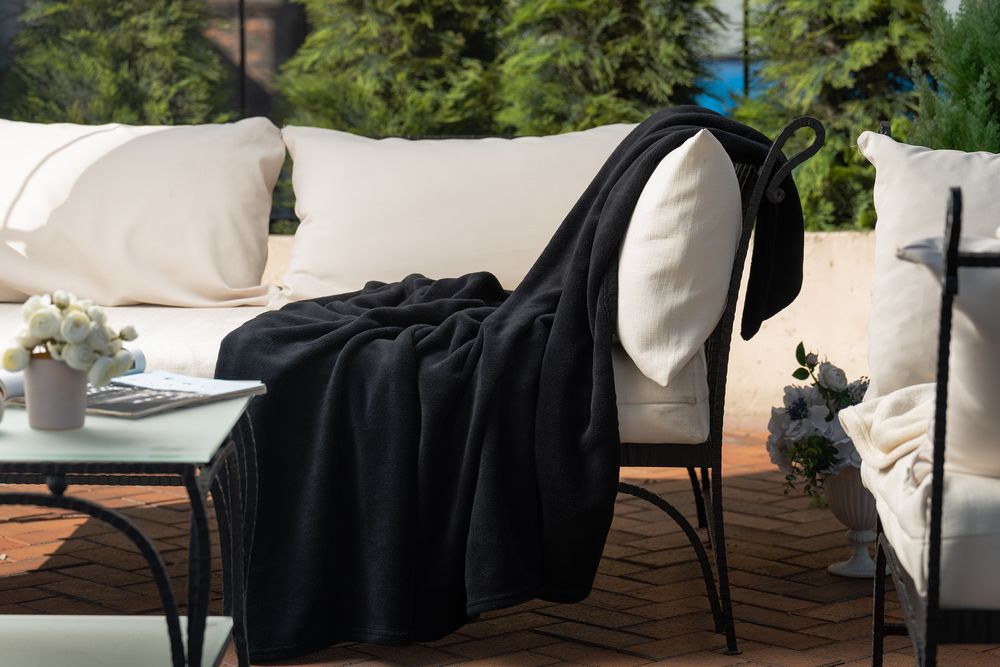 Плед Plush, черный — изображение 5