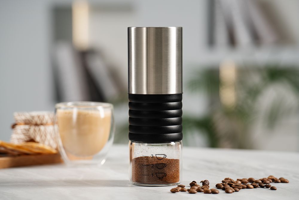 Портативная кофемолка Moxie, серебристо-черная — изображение 8
