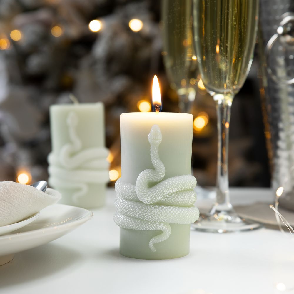 Свеча Snake Knot, зеленая — изображение 6