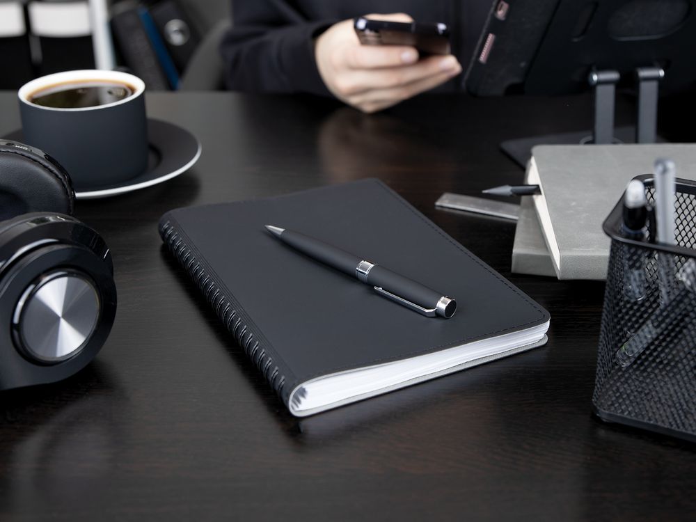 Ручка шариковая Broad Ring Soft Touch, черная — изображение 6