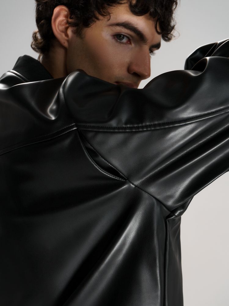 Бомбер из искусственной кожи Univer, черный — изображение 12