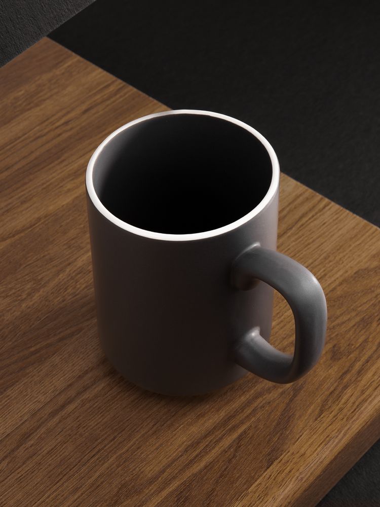 Кружка Mugful, темно-серая (графитовая) — изображение 6
