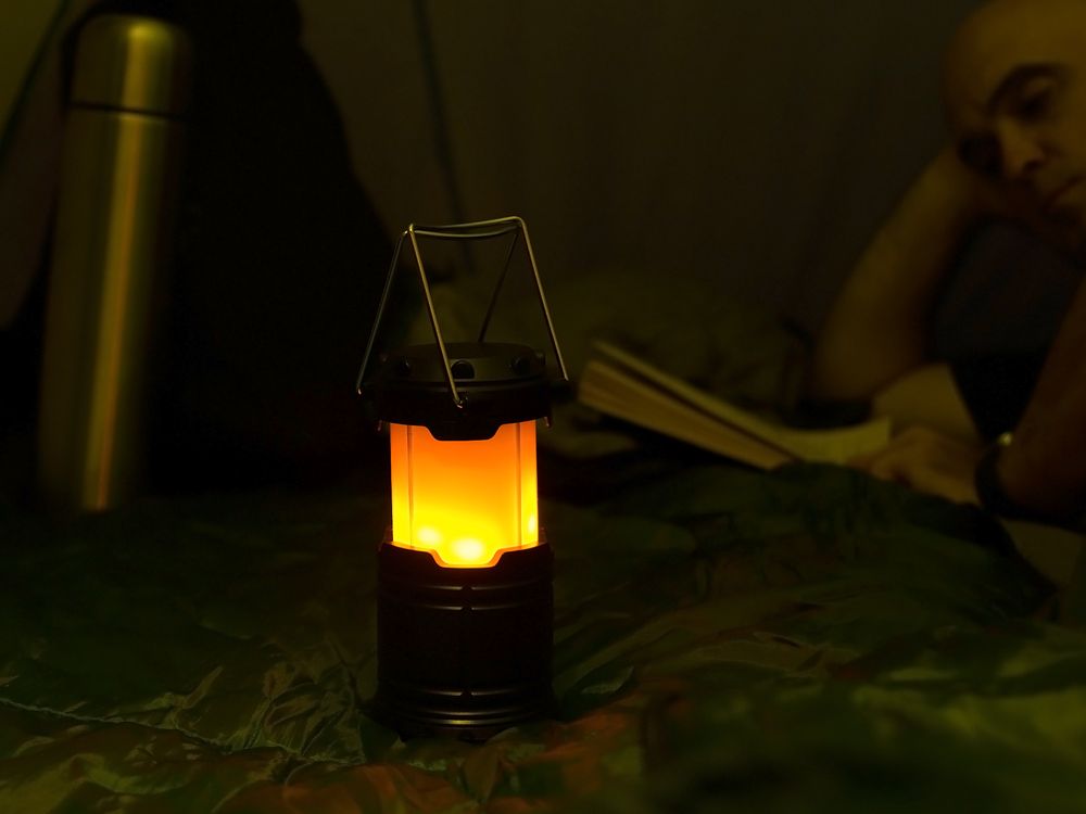 Кемпинговый фонарь с имитацией пламени Lindau Flame, черный — изображение 8